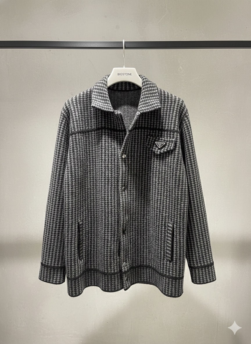 IMG_7201 prada jacket - الصورة 1